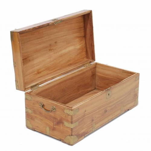 MARINE CHEST, MID 20TH CENTURY.