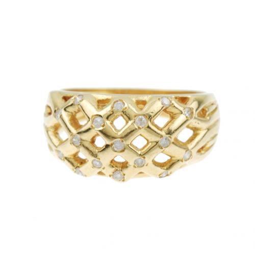 RING IN GOLD AND DIAMONDS.