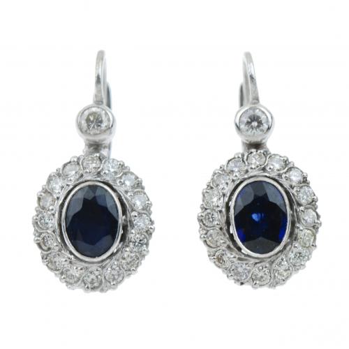DIAMONDS AND SAPPHIRES EARRINGS.