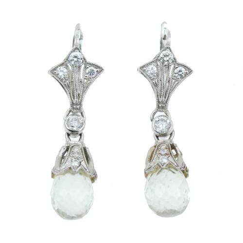 LONG EARRINGS WITH QUARTZ.
