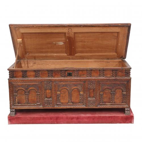 CATALAN DOWRY CHEST, C18th-19th. 