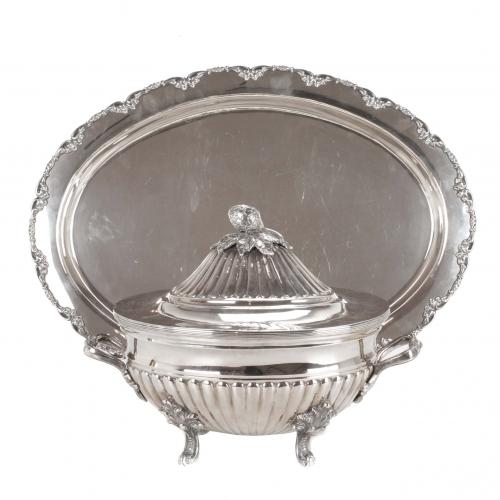 SPANISH SILVER SOUP TUREEN WITH TRAY, MID. 20TH CENTURY.