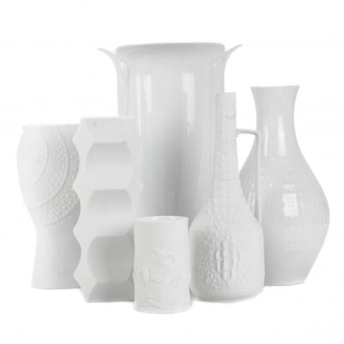 SEIS PIEZAS DE PORCELANA ALEMANA, MED. SIGLO XX.