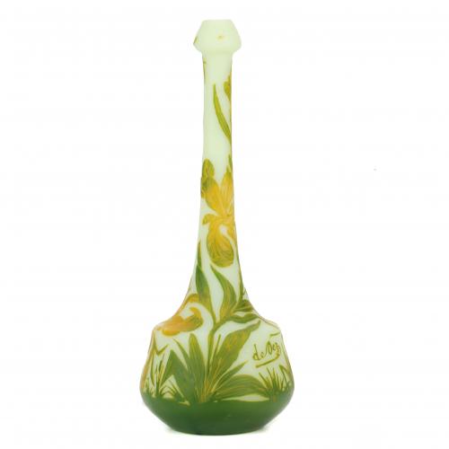 FRENCH ART NOUVEAU VASE, EARLY 20TH CENTURY. 