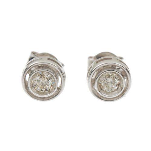 EARRINGS WITH DIAMONDS.