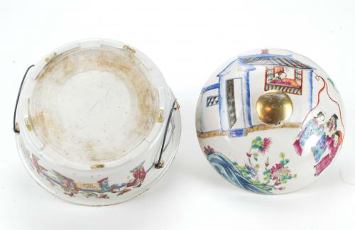 CHINESE SCHOOL C19th SOUP TUREEN
