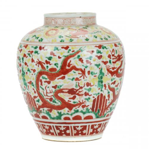 19TH CENTURY CHINESE SCHOOL, QING DYNSASTY. VASE. 
