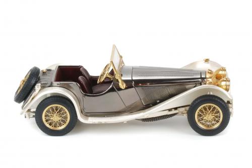 SILVER SCALE MODEL OF JAGUAR SS 100