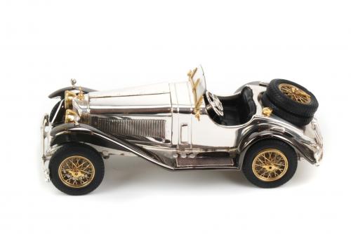 SILVER SCALE MODEL OF MERCEDES 1928