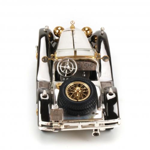 SILVER SCALE MODEL OF MERCEDES 1928