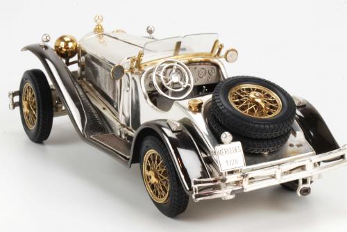 SILVER SCALE MODEL OF MERCEDES 1928