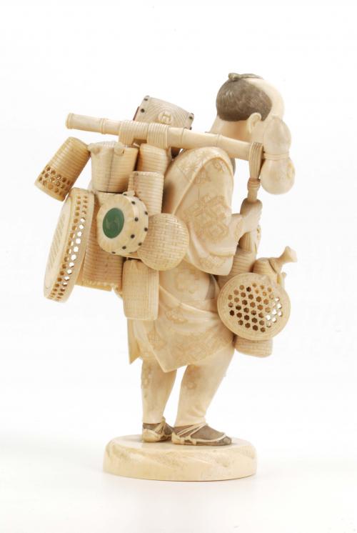 JAPANESE SCHOOL, MEIJI PERIOD, LATE C 19th OKIMONO, "SCRAP