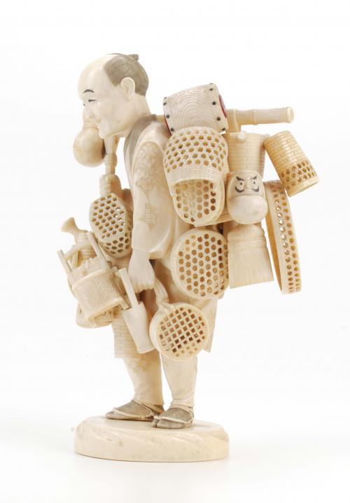 JAPANESE SCHOOL, MEIJI PERIOD, LATE C 19th OKIMONO, "SCRAP