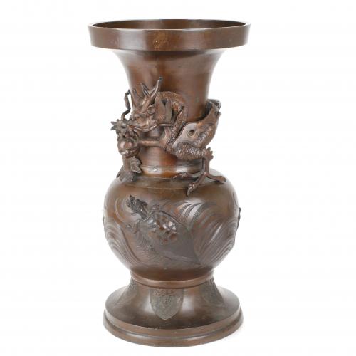 JAPANESE SCHOOL, C20th VASE