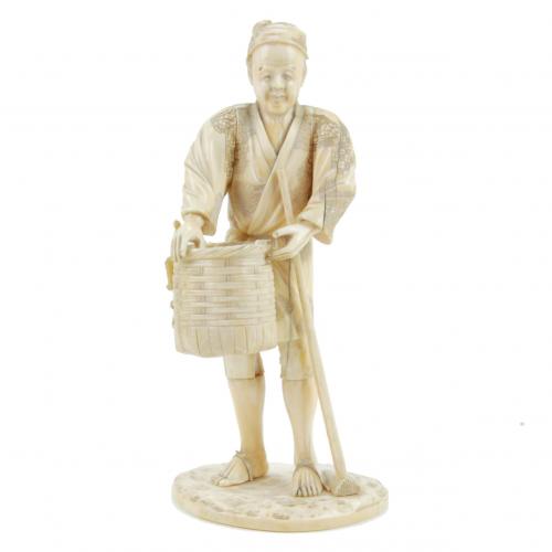 JAPANESE SCHOOL, MEIJI PERIOD C19th "OLD MAN WITH BASKET" OKIMONO