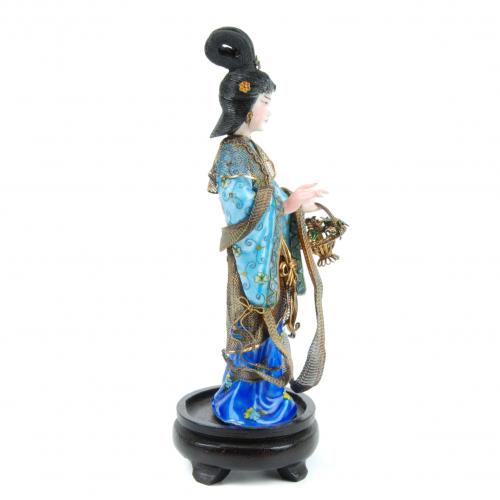 CHINESE LADY