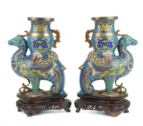 PAIR OF JAPANESE URNS, CIRCA 1920
