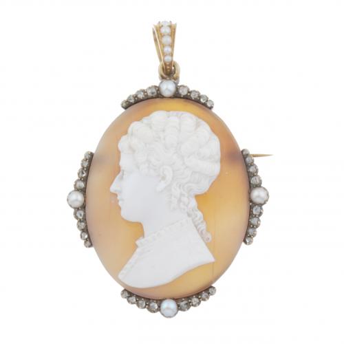 BROCHE-COLGANTE CAMAFEO.