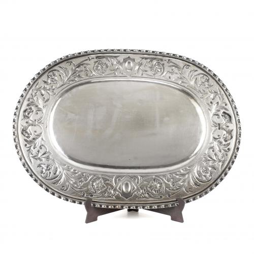 ORNAMENTAL SPANISH SILVER TRAY, MID C20th.