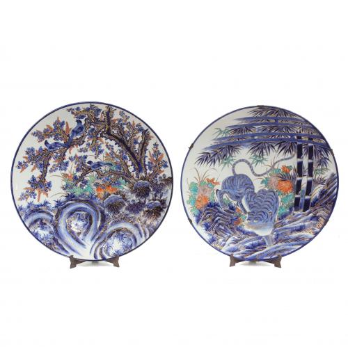 TWO JAPANESE PLATES, C20th.