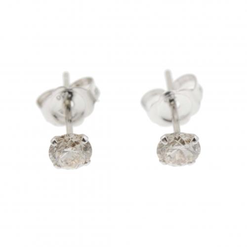 DIAMOND STUD EARRINGS.