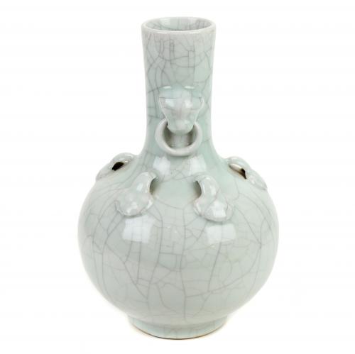 CHINESE VASE, C20th.