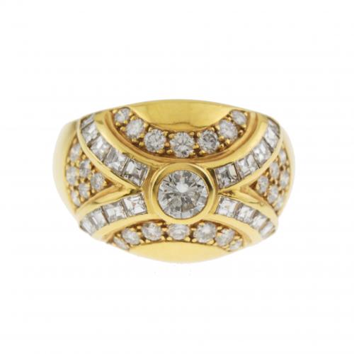 SORTIJA BOMBÉ CON DIAMANTES.