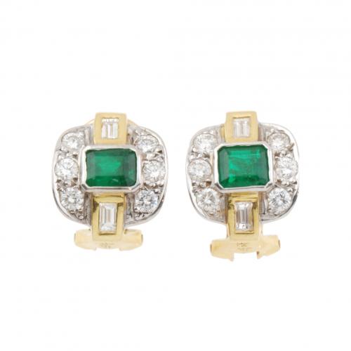 PENDIENTES CON ESMERALDAS Y DIAMANTES.