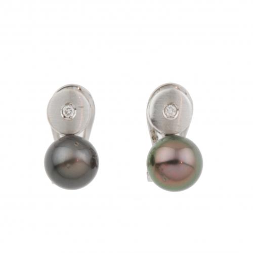 PENDIENTES TÚ Y YO CON PERLA TAHITÍ.