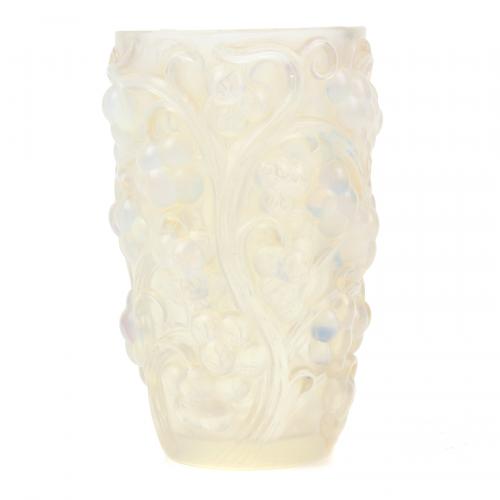 RENÉ LALIQUE (1860-1945). JARRÓN "RAISINS".