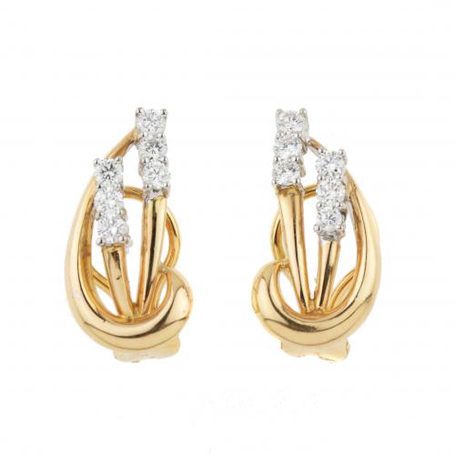 GOLD DIAMOND SPRIGGED EARRINGS. 