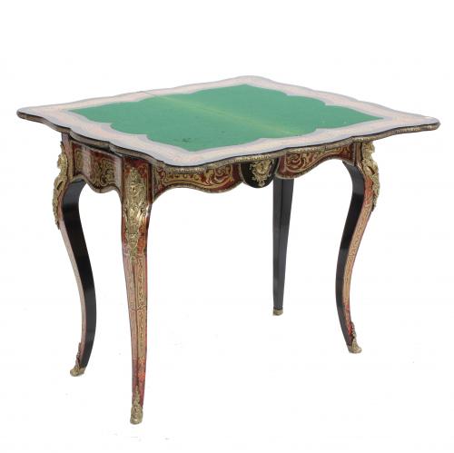 MESA DE JUEGO ESTILO NAPOLEÓN III, MED. SIGLO XX.