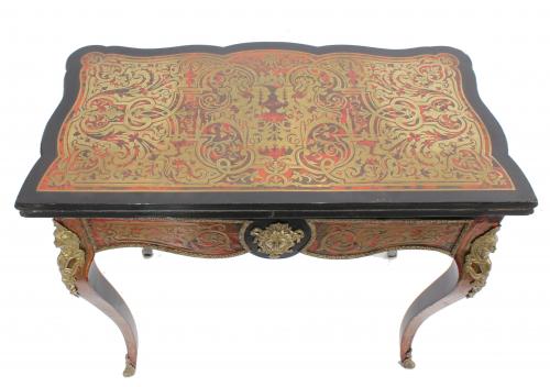 MESA DE JUEGO ESTILO NAPOLEÓN III, MED. SIGLO XX.