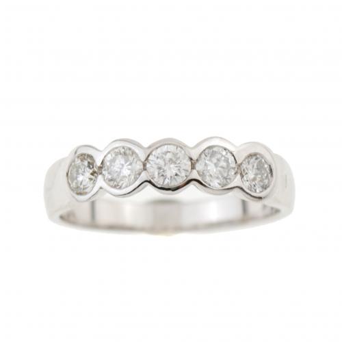 FIVE DIAMONDS RING.