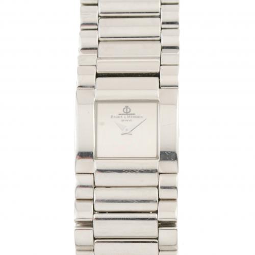 LADIES' WRISTWATCH.