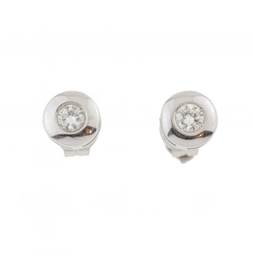 DIAMOND STUD EARRINGS.
