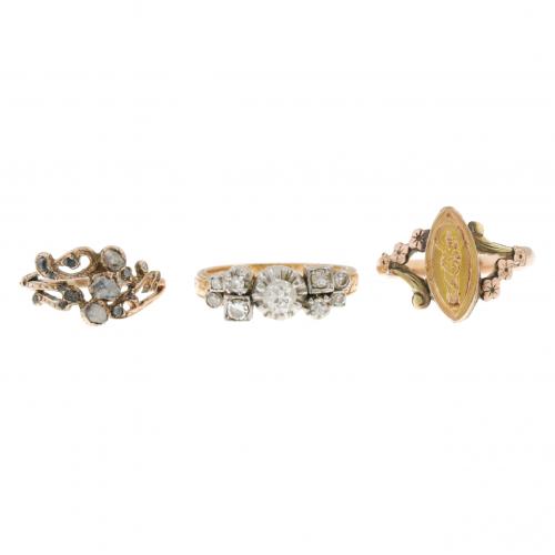 THREE RINGS, EARLY C20th.