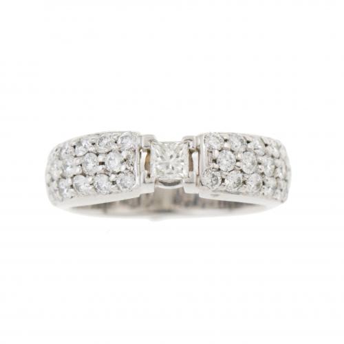 DIAMOND RING. 