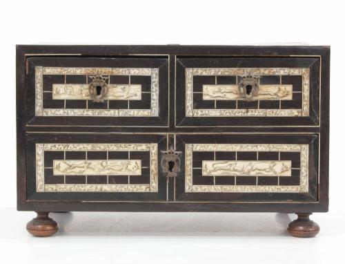 SMALL CHEST, 17TH CENTURY.