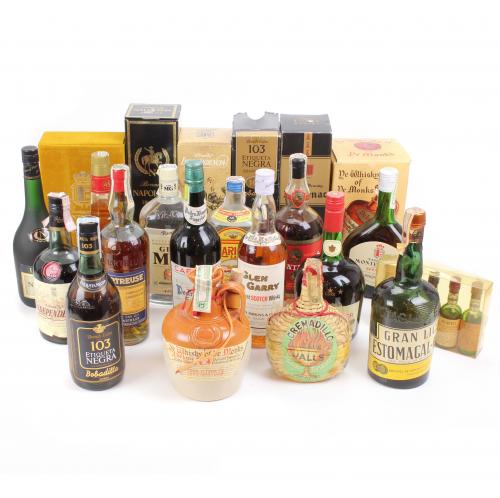 LOT OF VARIOUS LIQUEURS.