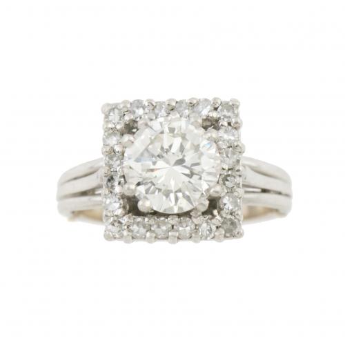 DIAMOND SOLITAIRE RING. 