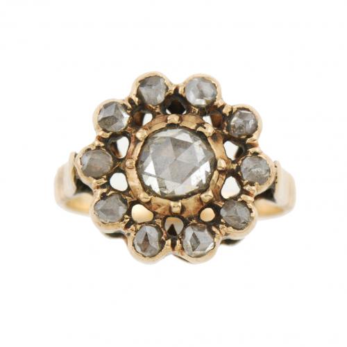ROSETTE RING, FIRST HALF, C20th. 