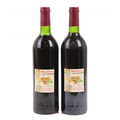 TWO BOTTLES OF VEGA SICILIA, UNICO, RIBERA DEL DUERO, 1987.