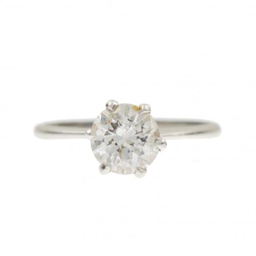 DIAMOND SOLITAIRE RING. 