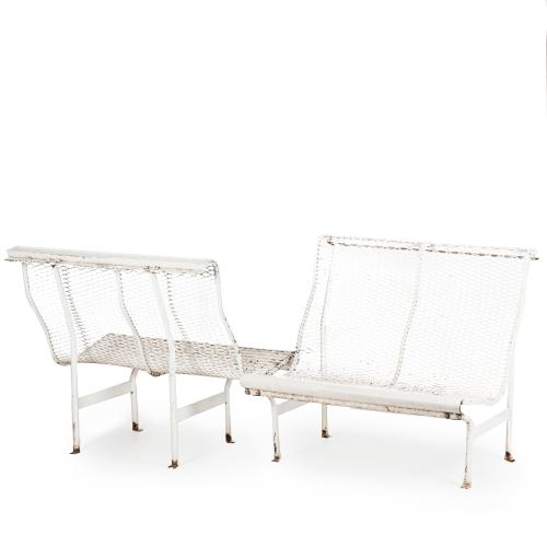 LLUÍS CLOTET (1941) & OSCAR TUSQUETS (1941) PARA BD BARCELONA.  PAIR OF BARCELONA "PERFORANO" BENCHES. 