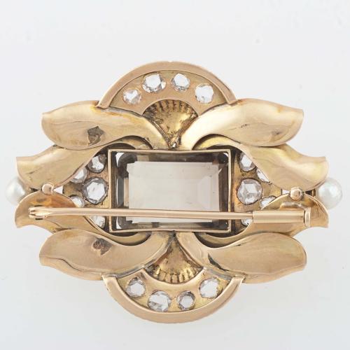 BROCHE ESTILO MODERNISTA.