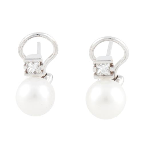 PRINCESS PEARL EARRINGS. 