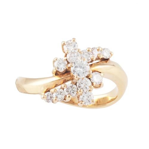 RING WITH TWO CROSSES OF BRILLIANT CUT DIAMONDS.