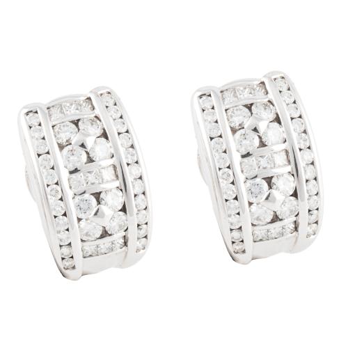 . DIAMOND EARRINGS.