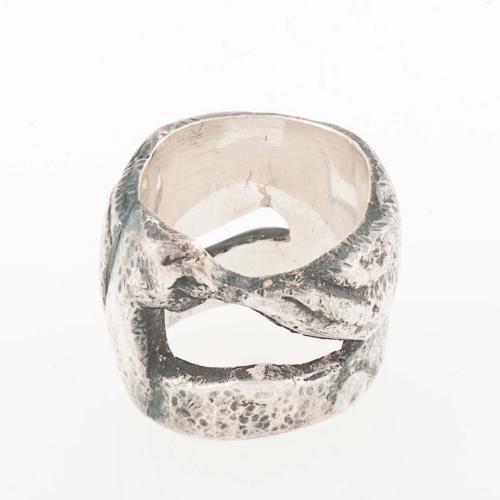 MANOLO HUGUÉ (1872-1945). RING OR SCARF RING, CIRCA 1943-44